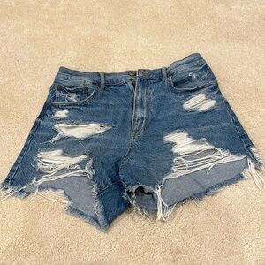 American Eagle Highest Rise ‘90s Boyfriend Short